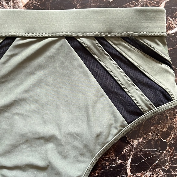 High Waisted Green Bikini Bottoms, Express size medium - Picture 10 of 15